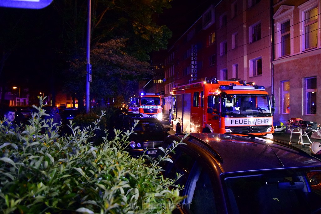 VU Pkw Strab PKlemm Koeln Altstadt Jahnstr P084.JPG - Miklos Laubert